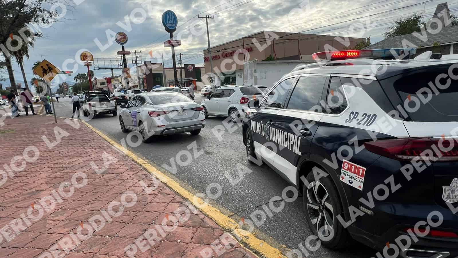 Accidente provoca congestión vehicular en Monclova: dos camionetas involucradas Accidente provoca congestión vehicular en Monclova: dos camionetas involucradas