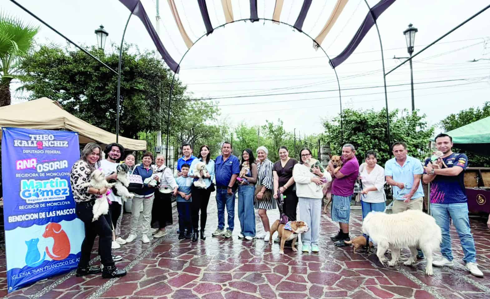 San Francisco de As&iacute;s celebra el D&iacute;a Mundial de los Animales con bendici&oacute;n de mascotas