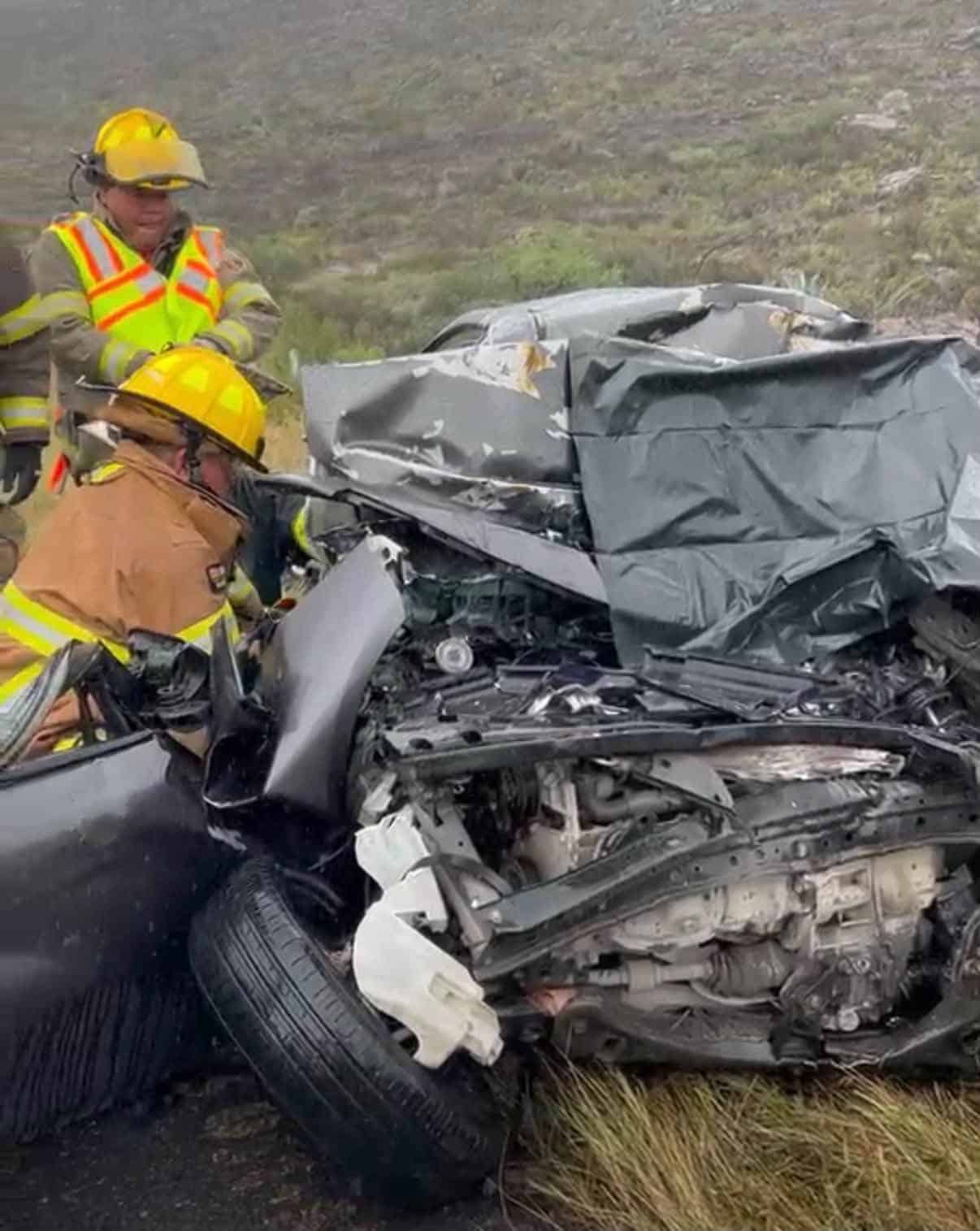 Muere padre de familia en choque de tr&aacute;ileres