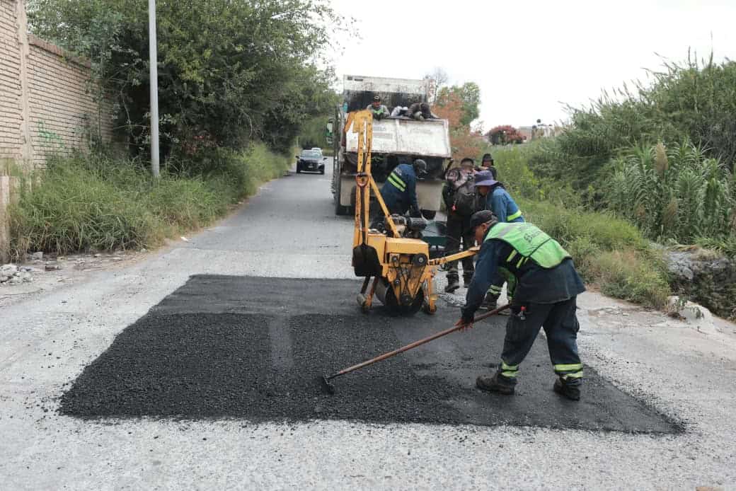 Mantiene Saltillo obras de bacheo permanente
