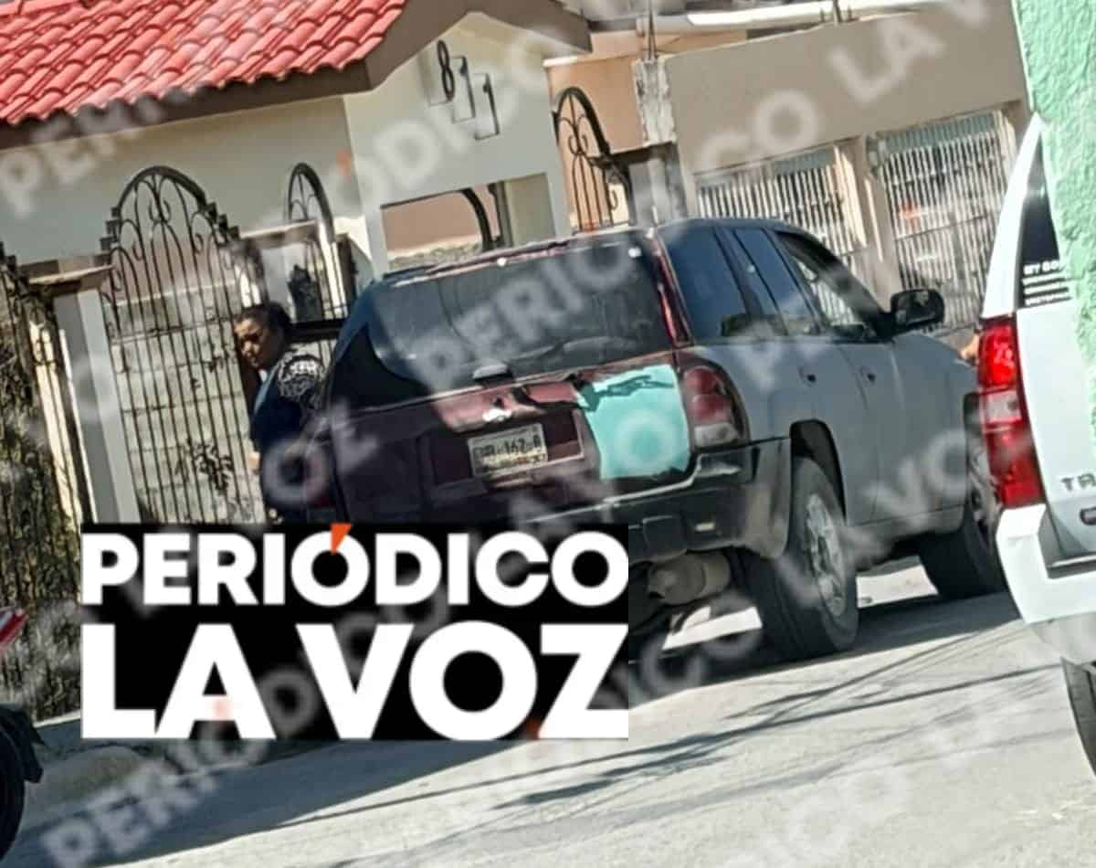 Choca a abuelita y huye; testigos siguen a conductora