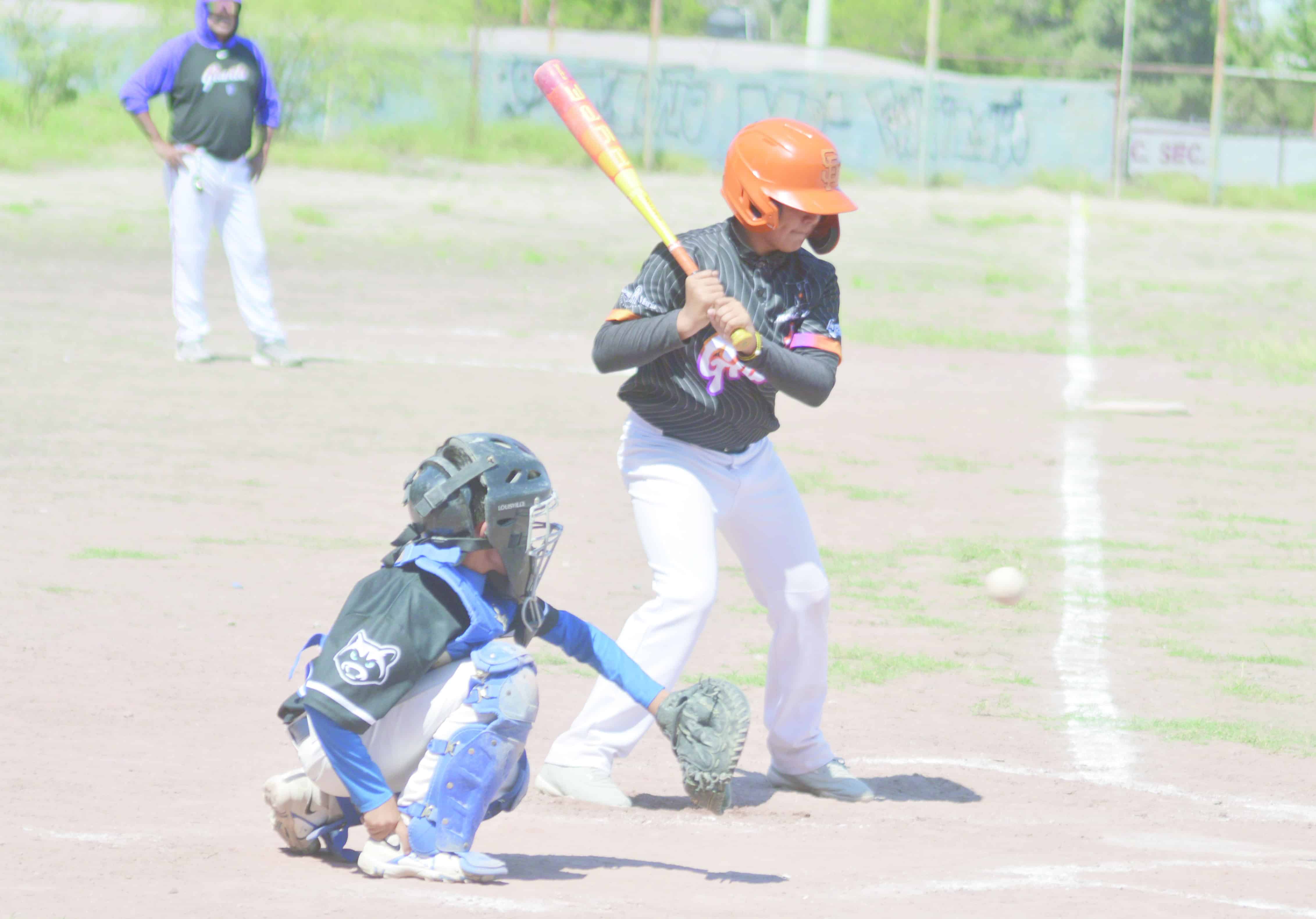 Gigantes Monclova se corona campe&oacute;n tras vencer a Mapaches en Saltillo