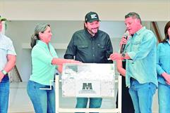 Premian a contribuyentes con viajes a Mazatlán Premian a contribuyentes con viajes a Mazatlán
