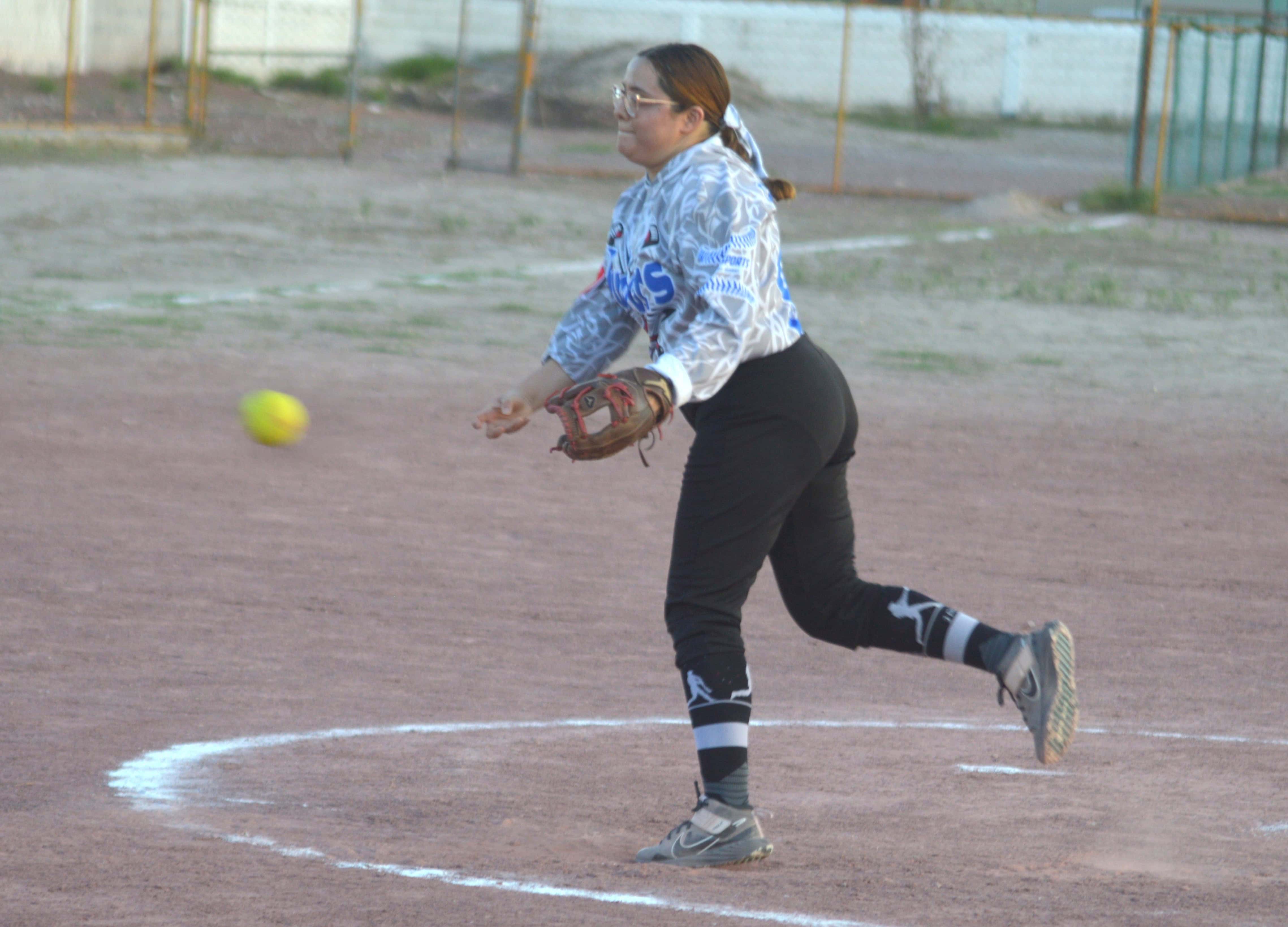 Juniors gana 9-7 a Mets en la Liga Municipal de Softbol Femenil