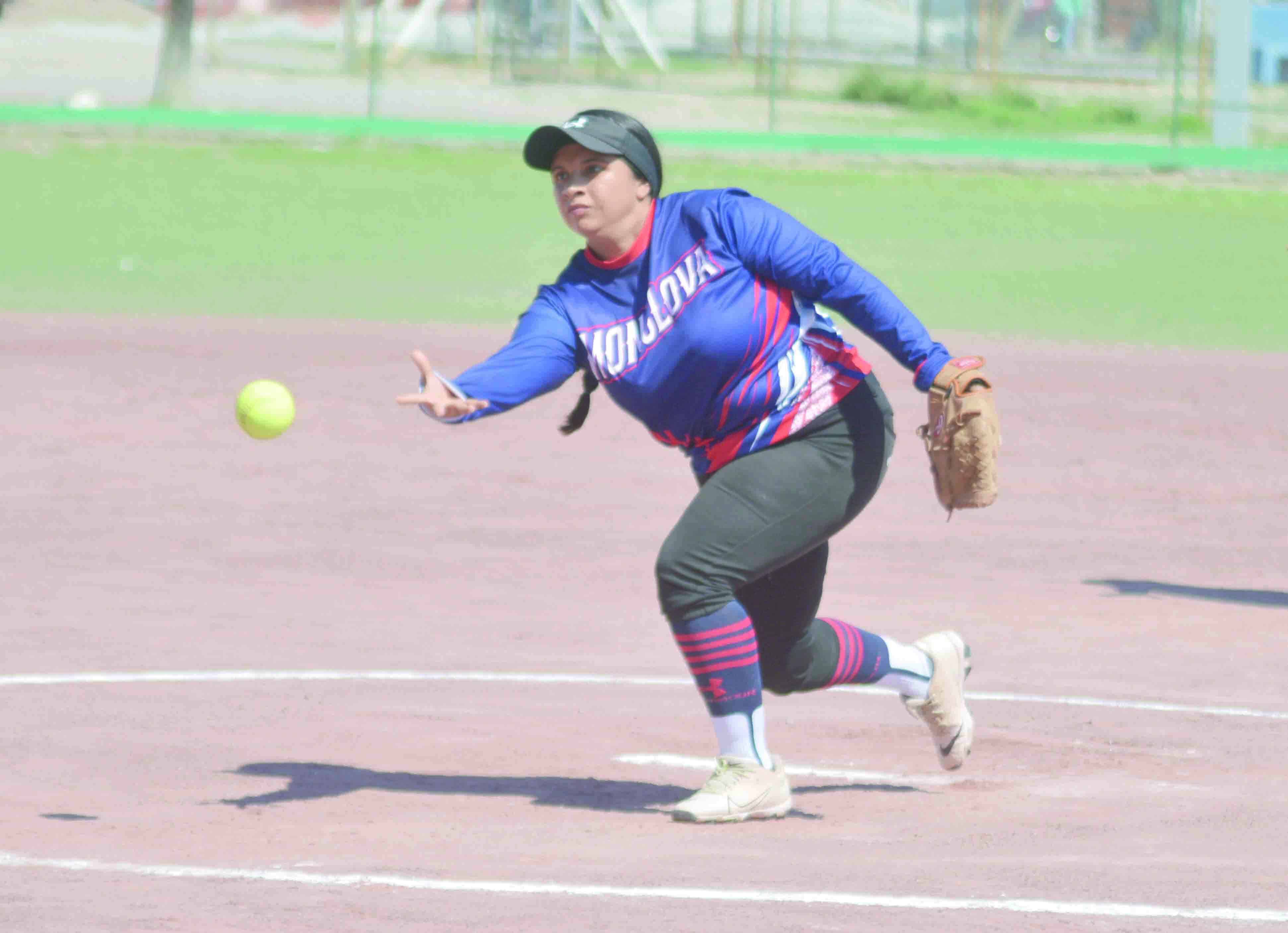 Potras vencen a Gladiadoras: triunfo en softbol Femenil