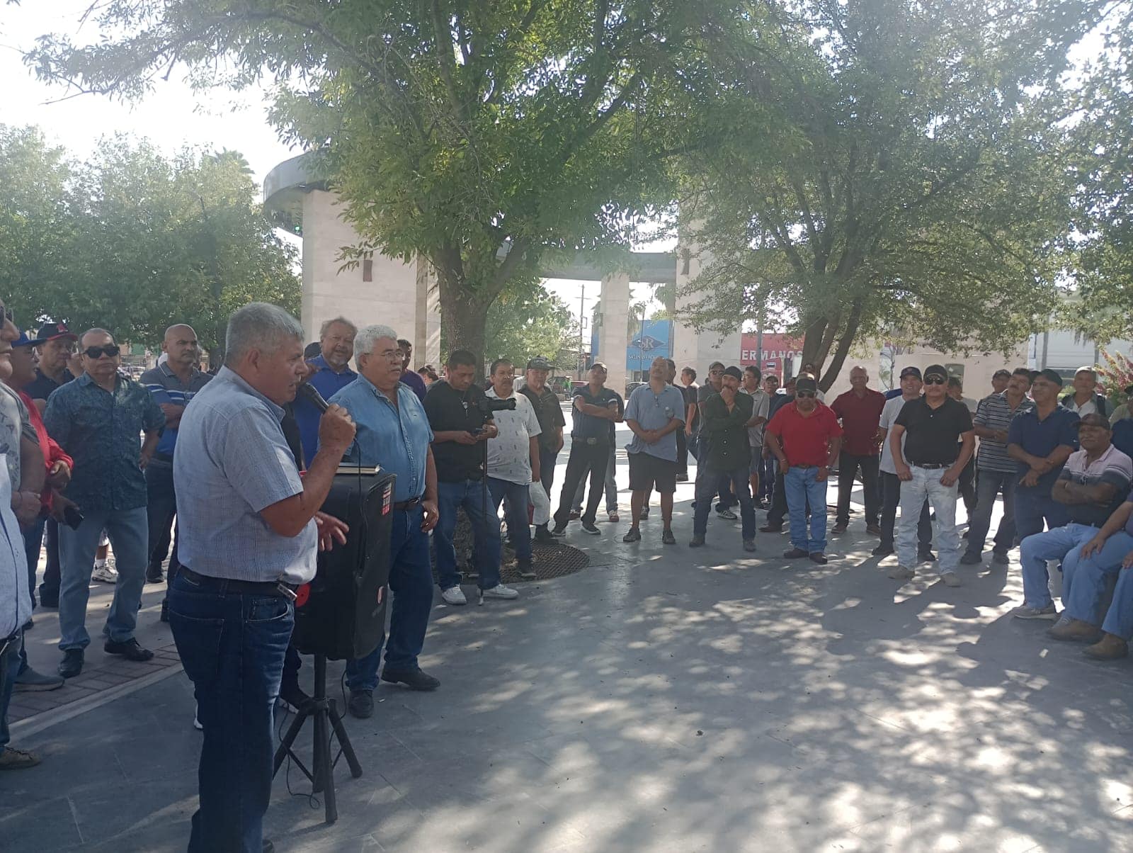 Exigen continuidad a la venta de AHMSA y viajar&aacute;n a la CDMX para audiencia federal