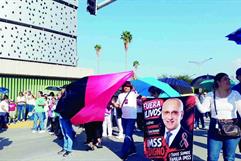 Trabajadores del IMSS protestan en Monclova por aumento salarial Trabajadores del IMSS protestan en Monclova por aumento salarial