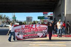 Exigen en IMSS salario digno y más insumos Exigen en IMSS salario digno y más insumos