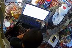 Asaltan tienda con cuchillo y huyen con dinero en Fundadores Asaltan tienda con cuchillo y huyen con dinero en Fundadores