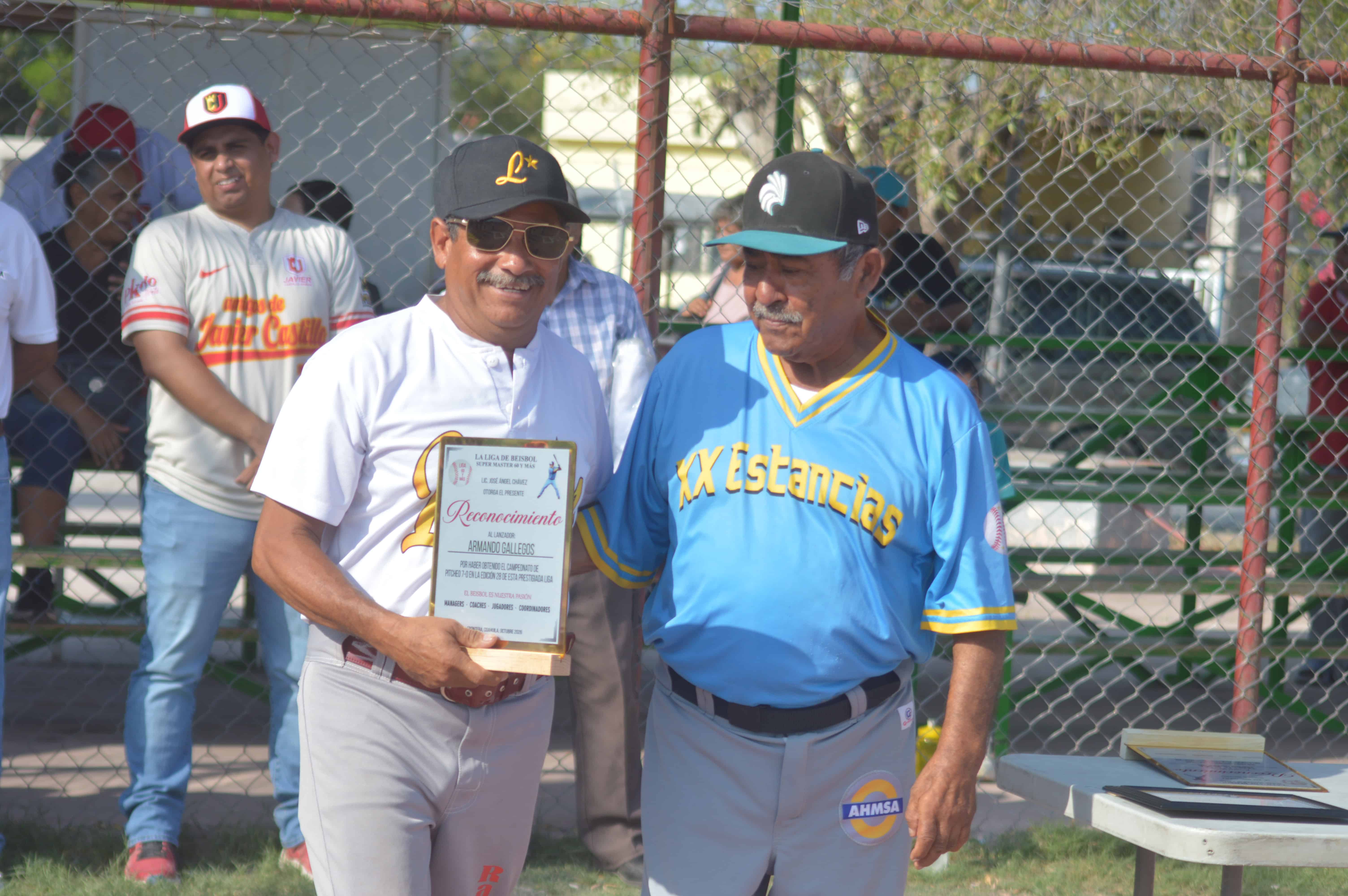 Tigres del Oriente se corona campe&oacute;n en Liga de B&eacute;isbol 60 y m&aacute;s