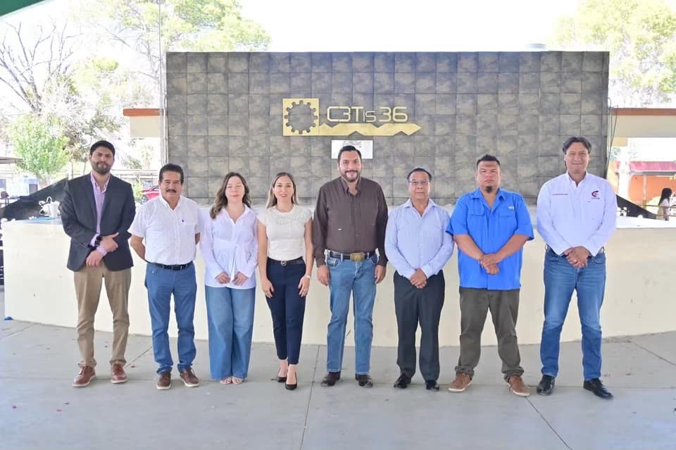 Carlos Villarreal se re&uacute;ne con CBTis 36 para impulsar educaci&oacute;n en Monclova