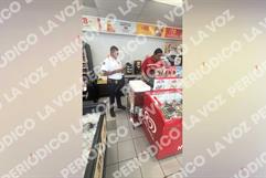 Dos sujetos intentan robar cervezas en tienda de Monclova Dos sujetos intentan robar cervezas en tienda de Monclova