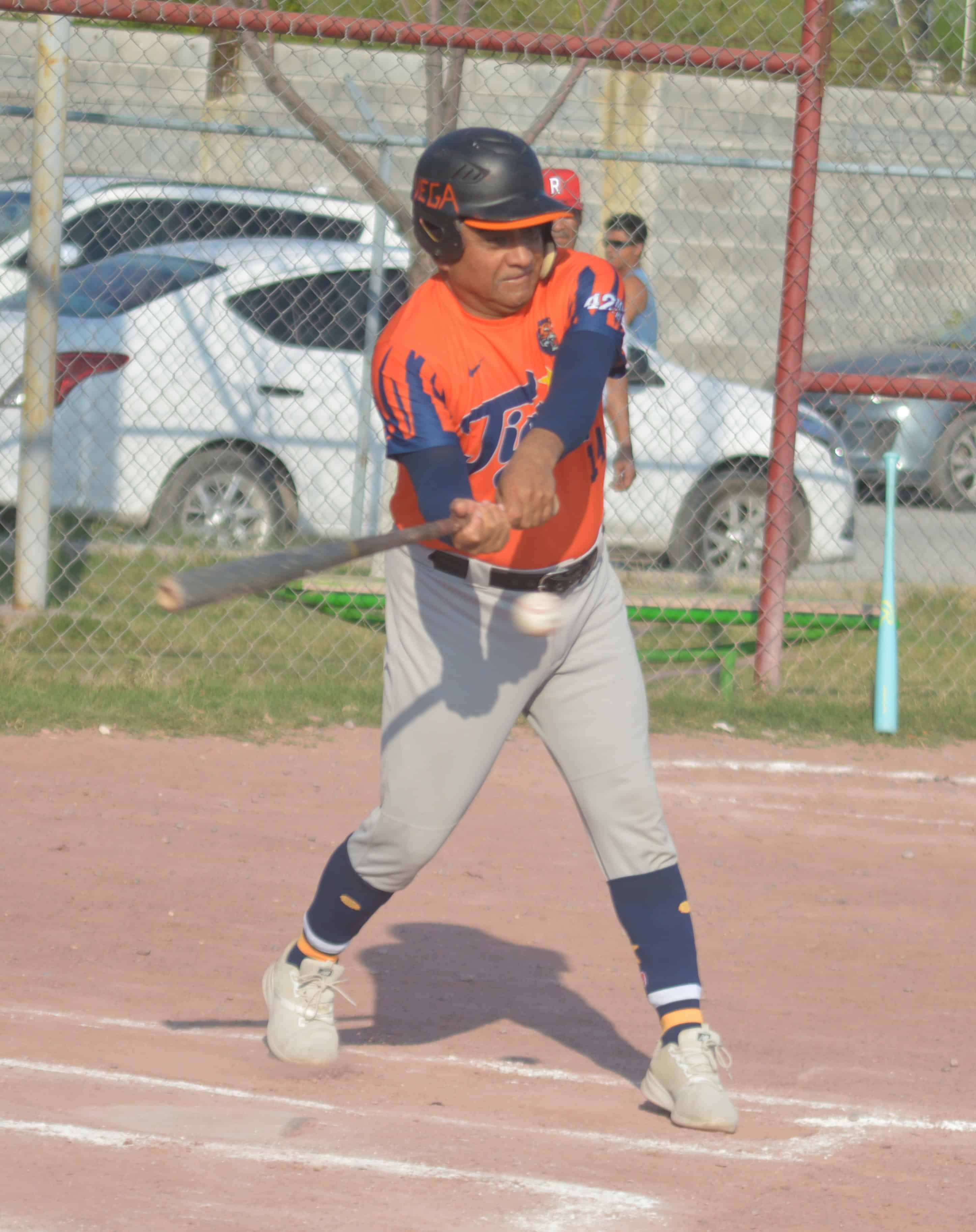 Tigres del Oriente superan a Rojos de Bellavista: 7-3 en Liga de B&eacute;isbol