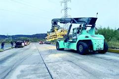 AHMSA: Ex obreros temen por maquinaria tras salida de montacargas