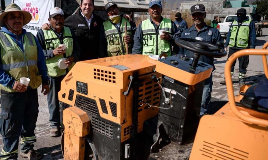 Javier Díaz González realiza rehabilitación de pavimento en Saltillo