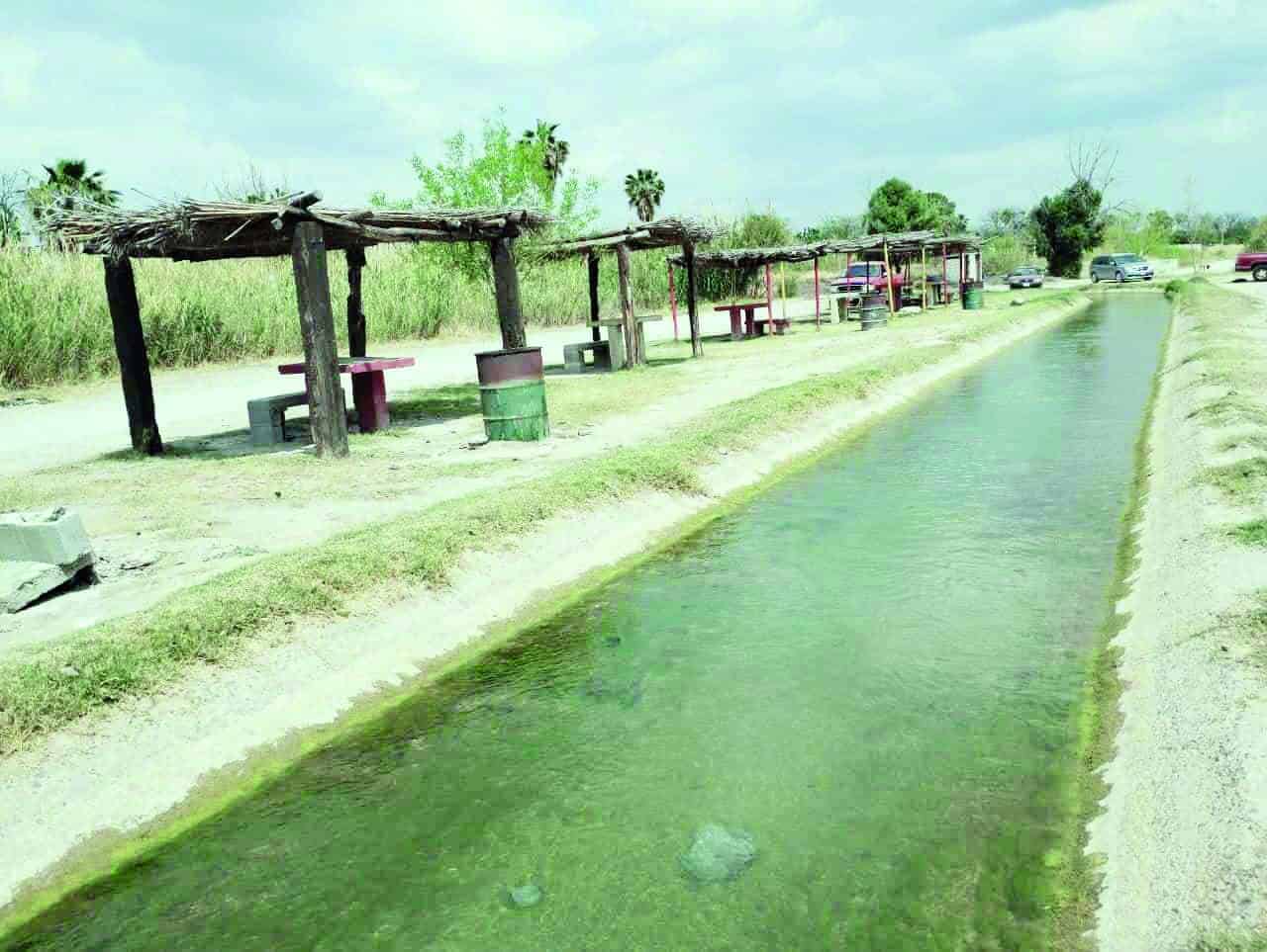 Ejidatarios de Frontera denuncian robo de agua en canal de riego
