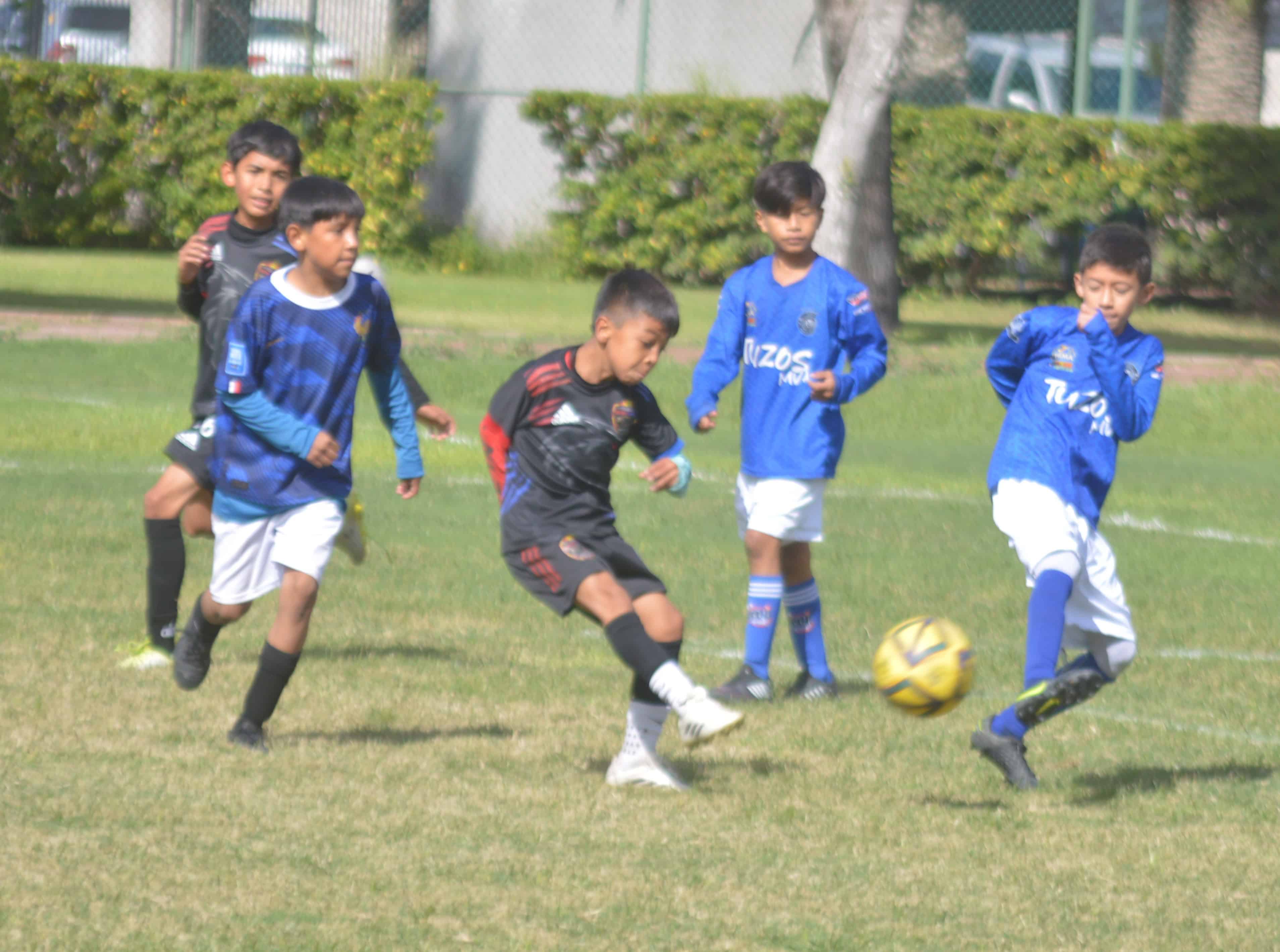Onza Real se impone 2-0 a Rayados en la Copa Xochipilli