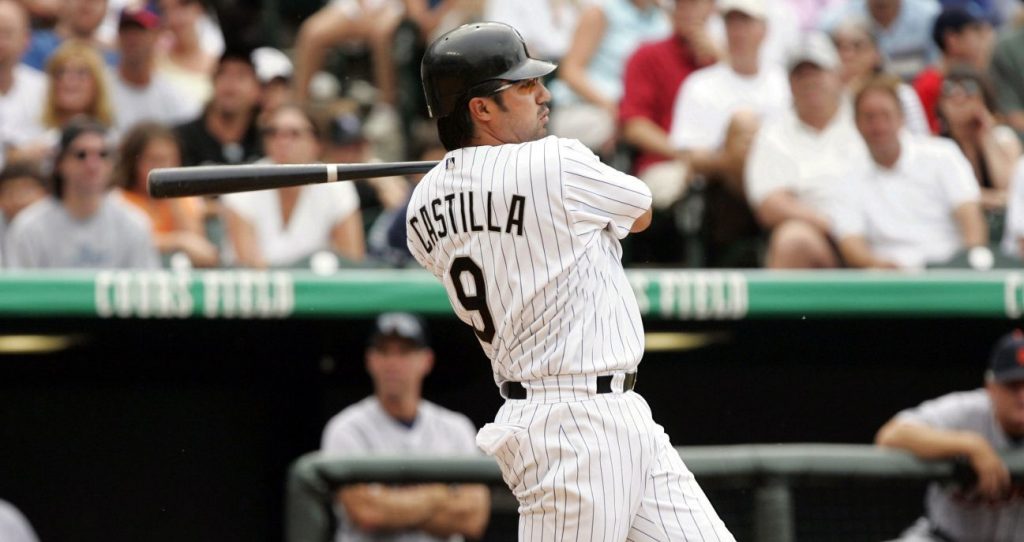 Vinicio Castilla pega home run en práctica de bateo de Rockies a